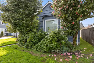 824 W Nebo St, Roseburg, OR 97471 - Photo 4