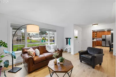 9375 SW Pine St, Beaverton, OR 97005 - Photo 6