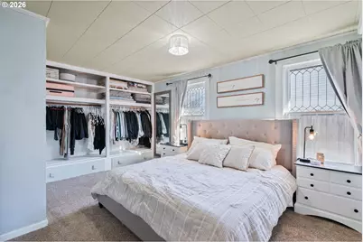 304 Crawford St, Kelso, WA 98626 - Photo 14