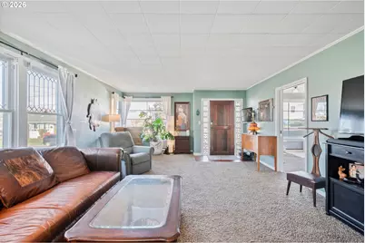 304 Crawford St, Kelso, WA 98626 - Photo 6