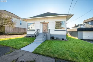 304 Crawford St, Kelso, WA 98626 - Photo 2