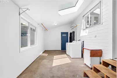 9039 N Richmond Ave, Portland, OR 97203 - Photo 32