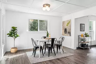 9039 N Richmond Ave, Portland, OR 97203 - Photo 10