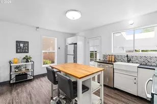 9039 N Richmond Ave, Portland, OR 97203 - Photo 16