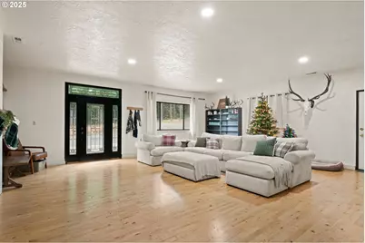 6020 Valley View Rd NE, Silverton, OR 97381 - Photo 14