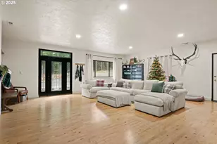 6020 Valley View Rd NE, Silverton, OR 97381 - Photo 16