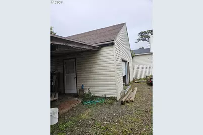 1433 NW 17th St, Lincoln City, OR 97367 - Photo 20