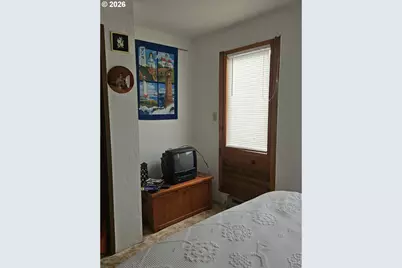 1433 NW 17th St, Lincoln City, OR 97367 - Photo 16