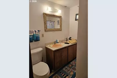1433 NW 17th St, Lincoln City, OR 97367 - Photo 10