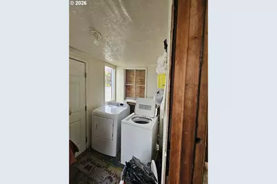 1433 NW 17th St, Lincoln City, OR 97367 - Photo 12