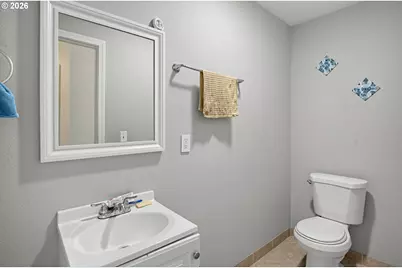 359 SW Madison St, Madras, OR 97741 - Photo 12