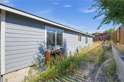 359 SW Madison St, Madras, OR 97741 - Photo 28