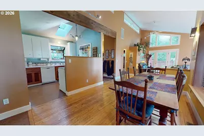 411 Perry St, Springfield, OR 97477 - Photo 8