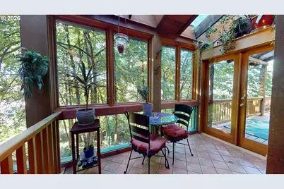 411 Perry St, Springfield, OR 97477 - Photo 20