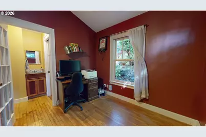 411 Perry St, Springfield, OR 97477 - Photo 16