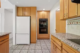 51890 Lake Dr, Scappoose, OR 97056 - Photo 12