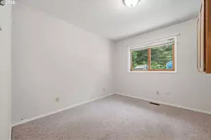 51890 Lake Dr, Scappoose, OR 97056 - Photo 22