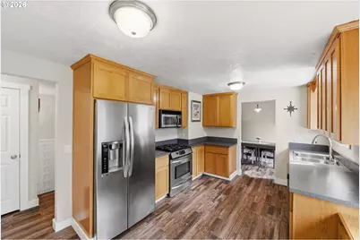 1289 Ford Ln, North Bend, OR 97459 - Photo 8