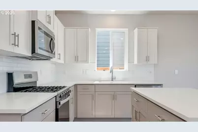 16655 SE Crossland St, Happy Valley, OR 97086 - Photo 12