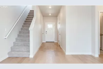 16655 SE Crossland St, Happy Valley, OR 97086 - Photo 2