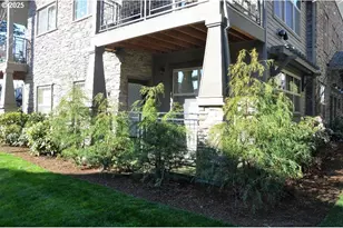 608 NE Roydon Ln, Hillsboro, OR 97006 - Photo 22