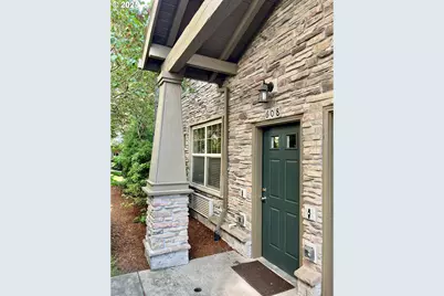 608 NE Roydon Ln, Hillsboro, OR 97006 - Photo 2