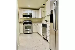 608 NE Roydon Ln, Hillsboro, OR 97006 - Photo 12