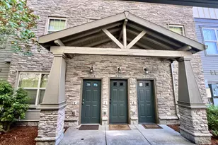 608 NE Roydon Ln, Hillsboro, OR 97006 - Photo 1