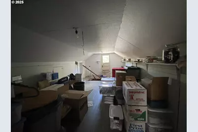 46255 Highway 242, Myrtle Point, OR 97458 - Photo 28