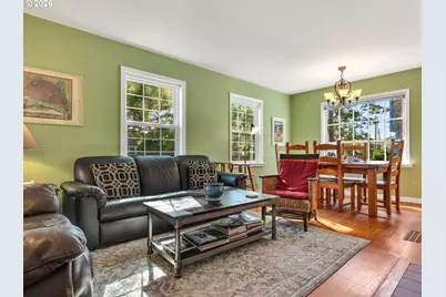 2132 S Columbia St, Seaside, OR 97138 - Photo 8