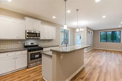 816 S Corinne Dr, Newberg, OR 97132 - Photo 10