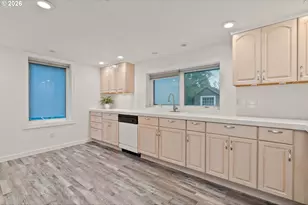 8120 SW Maple Dr, Portland, OR 97225 - Photo 30