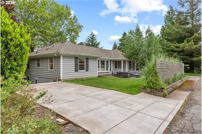 8120 SW Maple Dr, Portland, OR 97225 - Photo 4