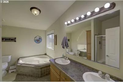 47 N Nemah Rd, South Bend, WA 98586 - Photo 10