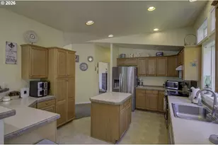 47 N Nemah Rd, South Bend, WA 98586 - Photo 8