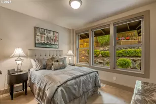 12483 SW Autumnview St, Tigard, OR 97224 - Photo 22