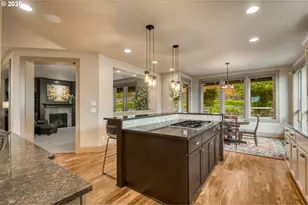 12483 SW Autumnview St, Tigard, OR 97224 - Photo 4