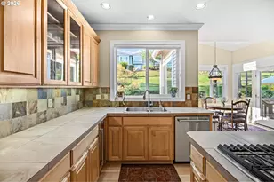 4735 Amherst Ct, Lake Oswego, OR 97035 - Photo 6