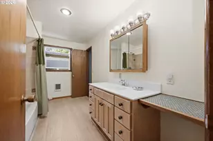 4630 W Hillside Dr, Eugene, OR 97405 - Photo 28