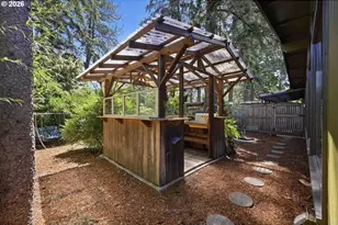 4630 W Hillside Dr, Eugene, OR 97405 - Photo 14