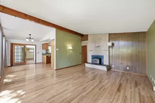 4630 W Hillside Dr, Eugene, OR 97405 - Photo 12