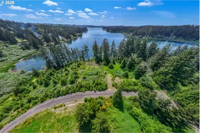 83615 Clear Lake Rd, Florence, OR 97439 - Photo 2