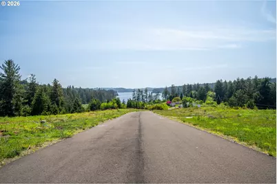 83615 Clear Lake Rd, Florence, OR 97439 - Photo 6
