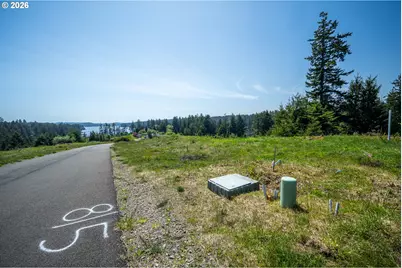 83615 Clear Lake Rd, Florence, OR 97439 - Photo 8