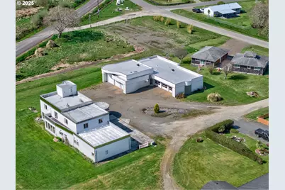 6804 Chattam Way, Ilwaco, WA 98624 - Photo 2