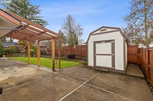 3161 NW Ashland Dr, Beaverton, OR 97006 - Photo 32