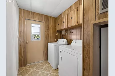 21100 NE Sandy Blvd #103, Fairview, OR 97024 - Photo 26