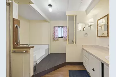 21100 NE Sandy Blvd #103, Fairview, OR 97024 - Photo 18