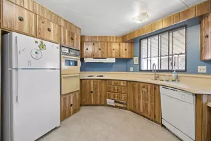 21100 NE Sandy Blvd, Fairview, OR 97024 - Photo 10