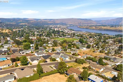 1703 Golden Way, The Dalles, OR 97058 - Photo 38